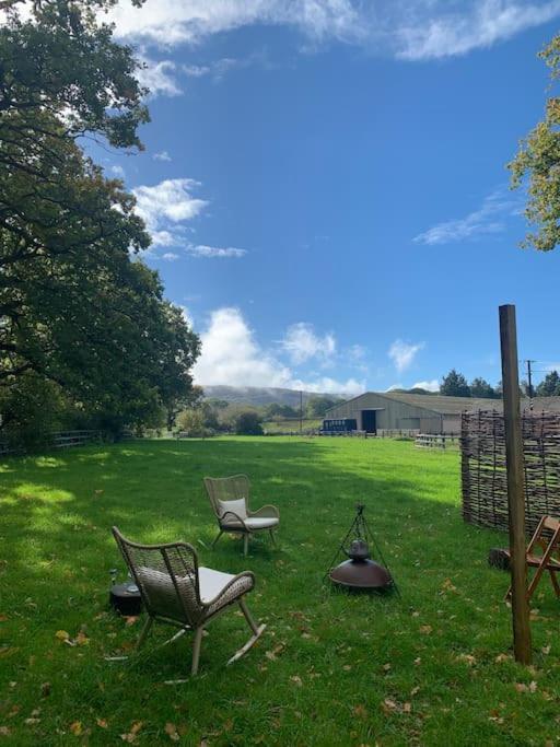 فيلا Aspen Leaves: The Perfect Farm Retreat Graffham المظهر الخارجي الصورة